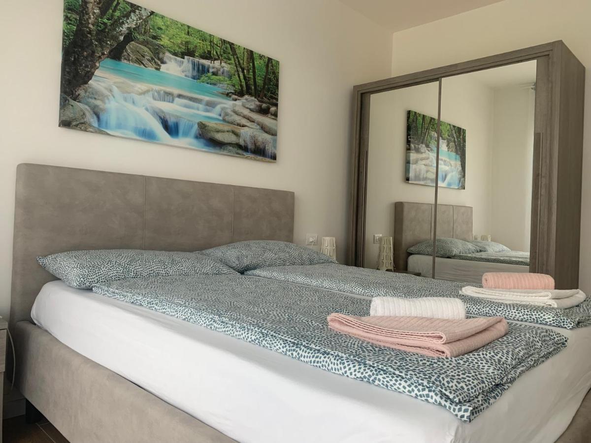 Ca De L'Ora Apartment Malcesine Bagian luar foto